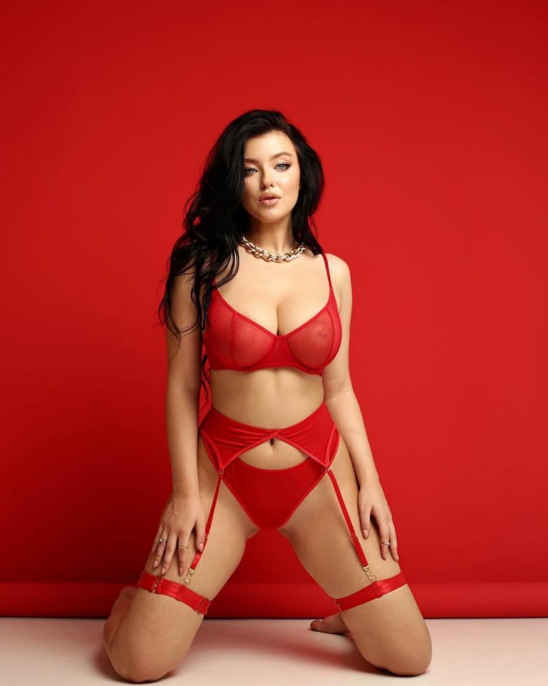 Индивидуалка Надя Брюнетка c 3 размером груди у метро Академическая Санкт-Петербург Фото - 3