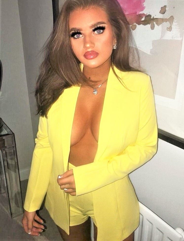 Путана Рита Шатенка c 4 размером груди у метро Владимирская Санкт-Петербург Фото - 2