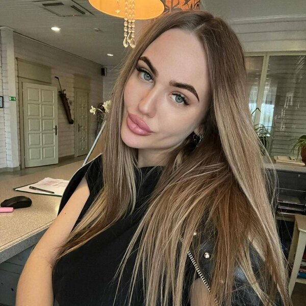 Путана Алина Шатенка c 3 размером груди у метро Василеостровская Санкт-Петербург Фото - 2