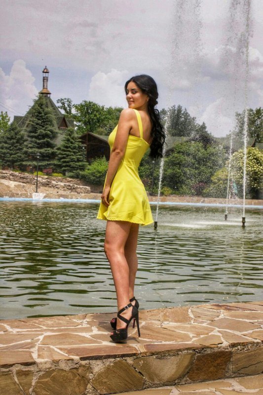 Путана Нина Брюнетка c 3 размером груди у метро Горьковская Санкт-Петербург Фото - 1