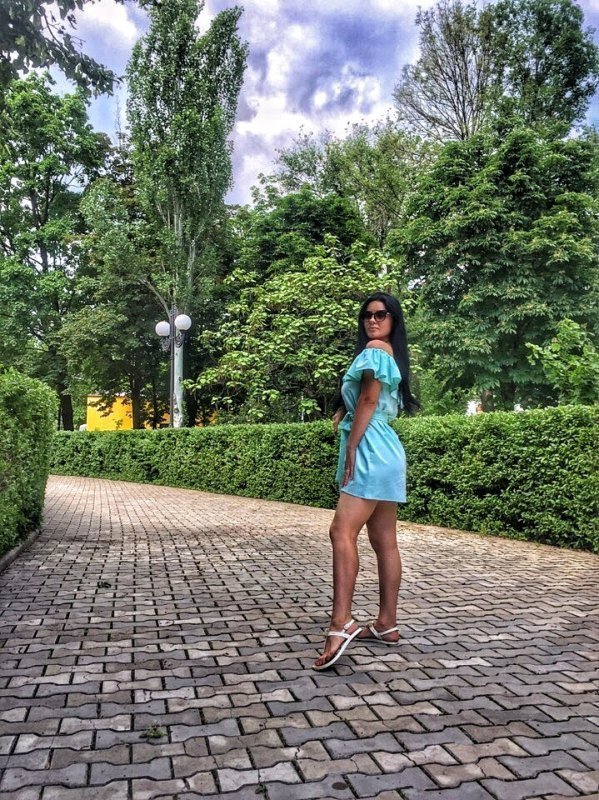 Путана Нина Брюнетка c 3 размером груди у метро Горьковская Санкт-Петербург Фото - 2