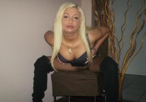 Путана Света Блондинка c 3 размером груди у метро Горьковская Санкт-Петербург Фото - 2