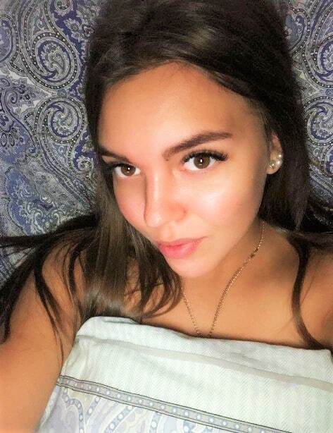 Путана Аля Брюнетка c 3 размером груди у метро Парк Победы Санкт-Петербург Фото - 3