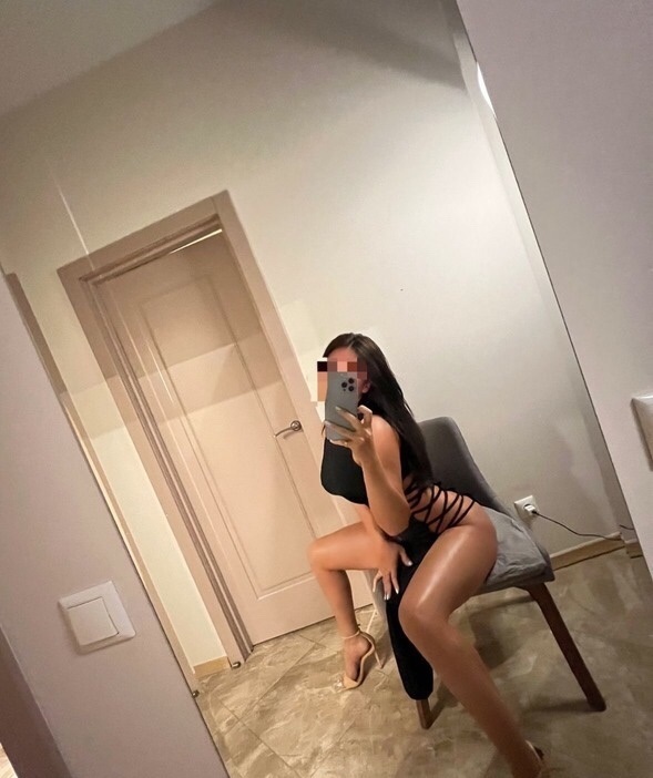 Индивидуалка Ирочка Брюнетка c 2 размером груди у метро Сенная Площадь Санкт-Петербург Фото - 2