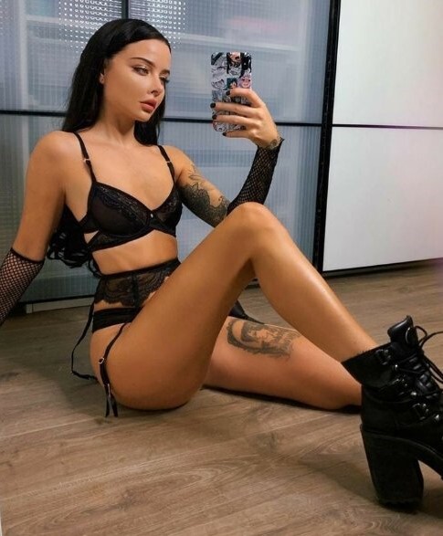 Индивидуалка Лика Брюнетка c 3 размером груди у метро Адмиралтейская Санкт-Петербург Фото - 1