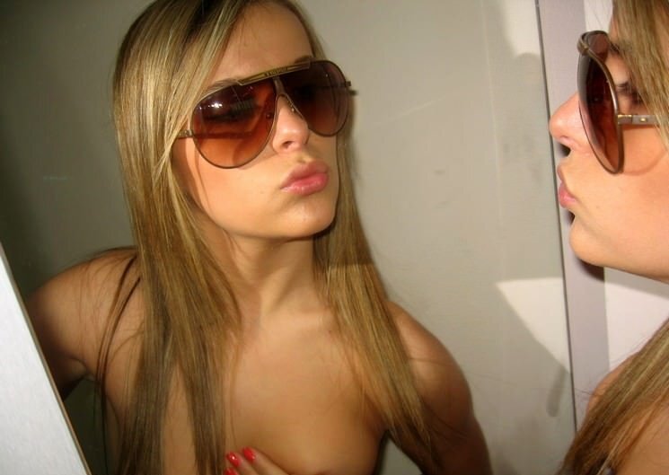 Индивидуалка Ксю Блондинка c 1 размером груди у метро Девяткино Санкт-Петербург Фото - 3