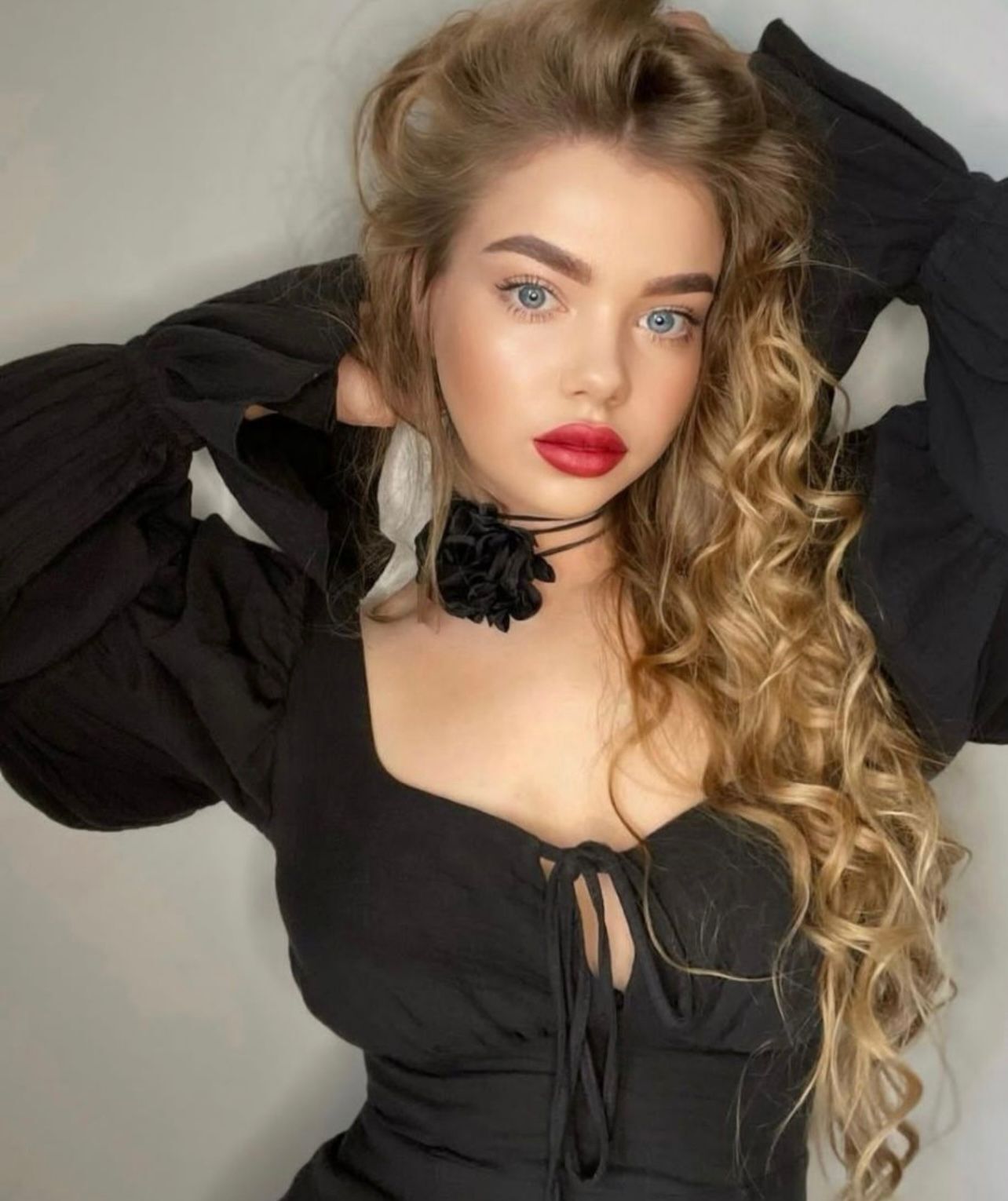 Путана Лена Шатенка c 3 размером груди у метро Спасская Санкт-Петербург Фото - 3