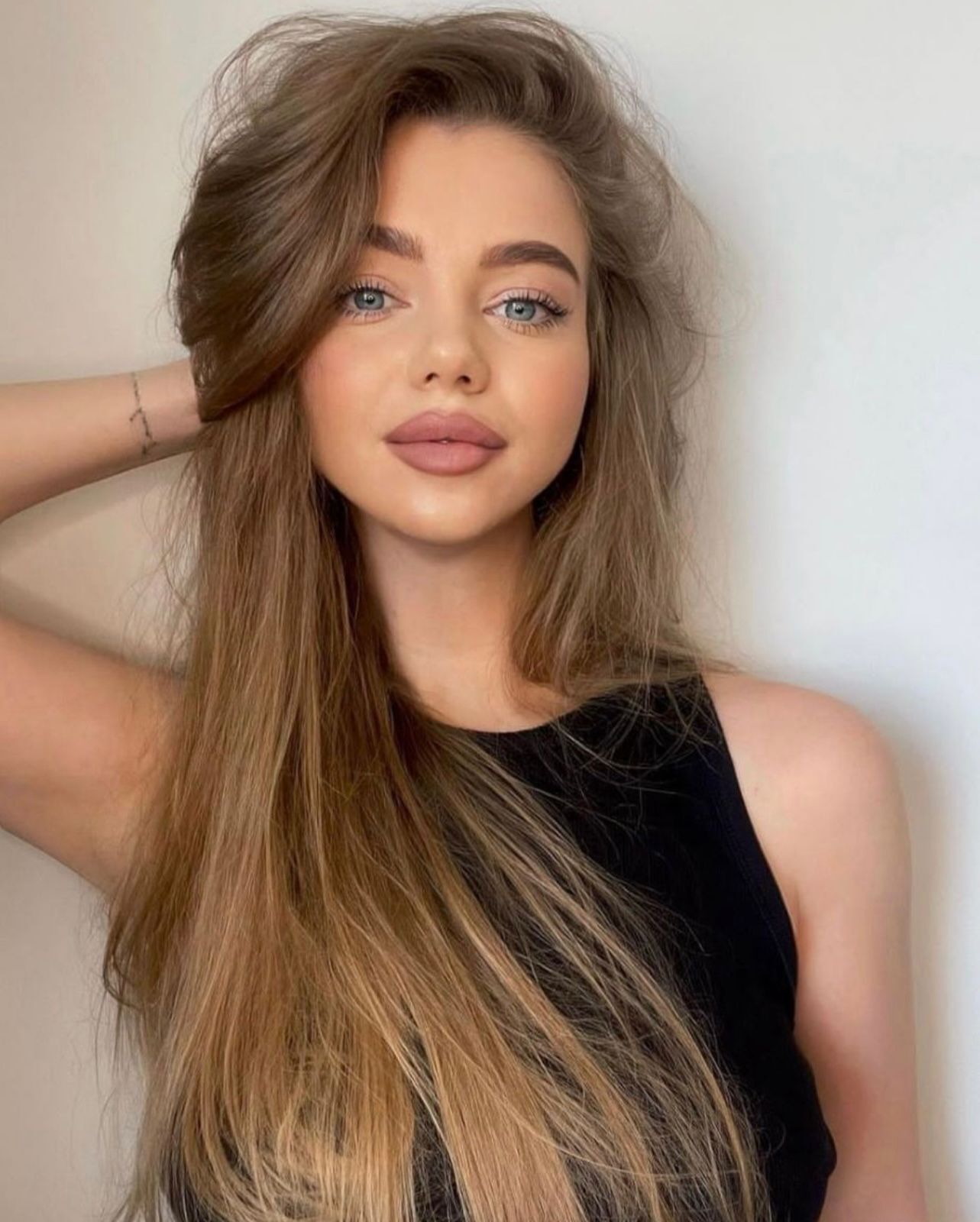 Путана Лена Шатенка c 3 размером груди у метро Спасская Санкт-Петербург Фото - 5