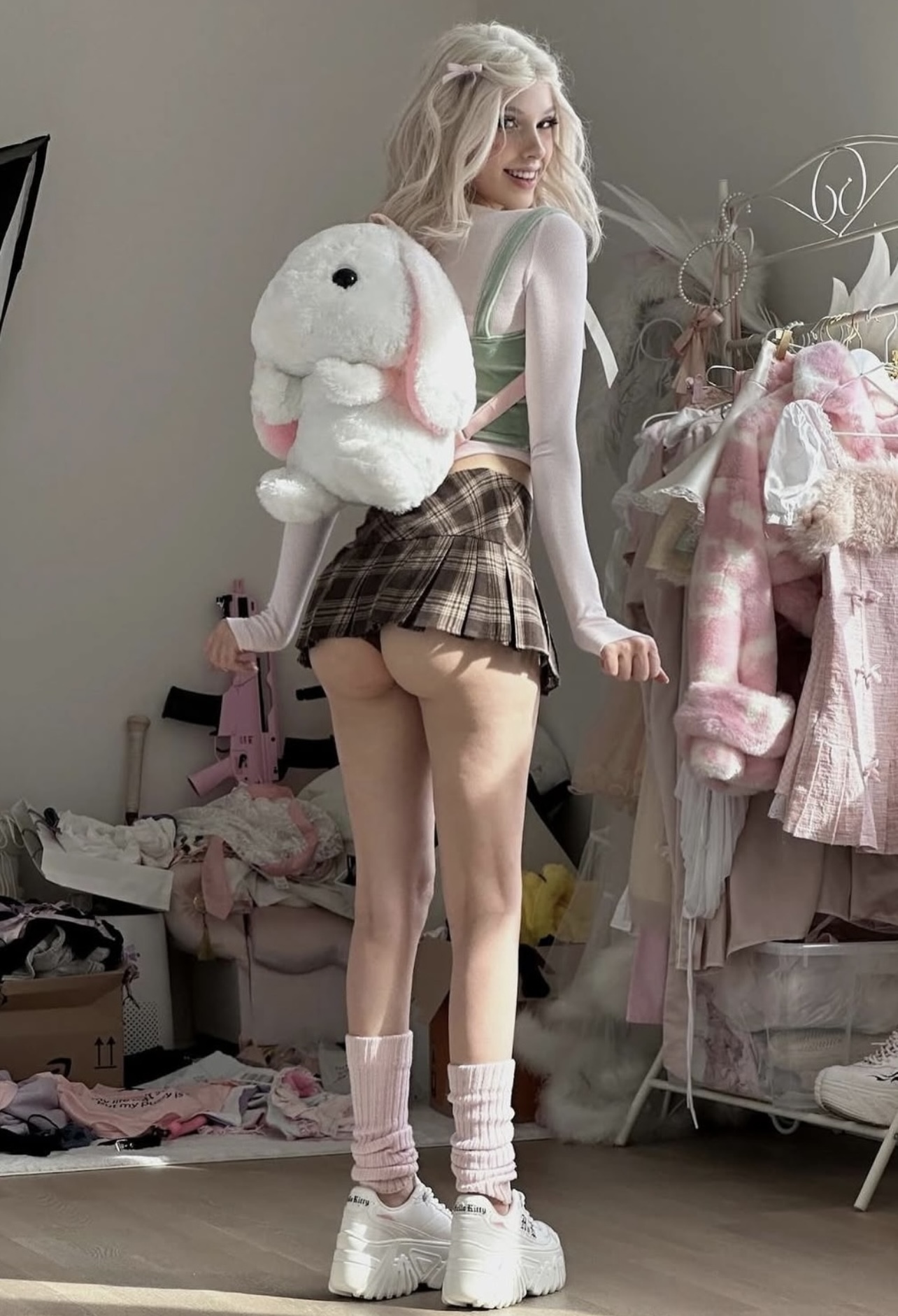 Путана Ань и Лель Блондинка c 2 размером груди у метро Спортивная Санкт-Петербург Фото - 6