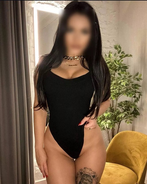 Путана Аленка Брюнетка c 3 размером груди у метро Московская Санкт-Петербург Фото - 3