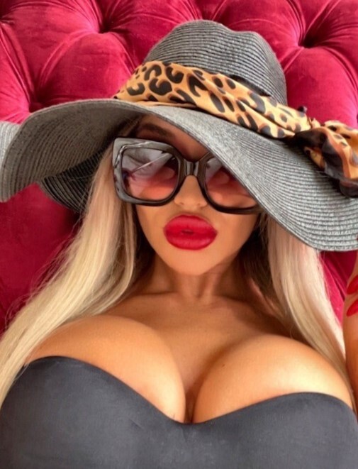 Путана Мила Блондинка c 3 размером груди у метро Парк Победы Санкт-Петербург Фото - 3