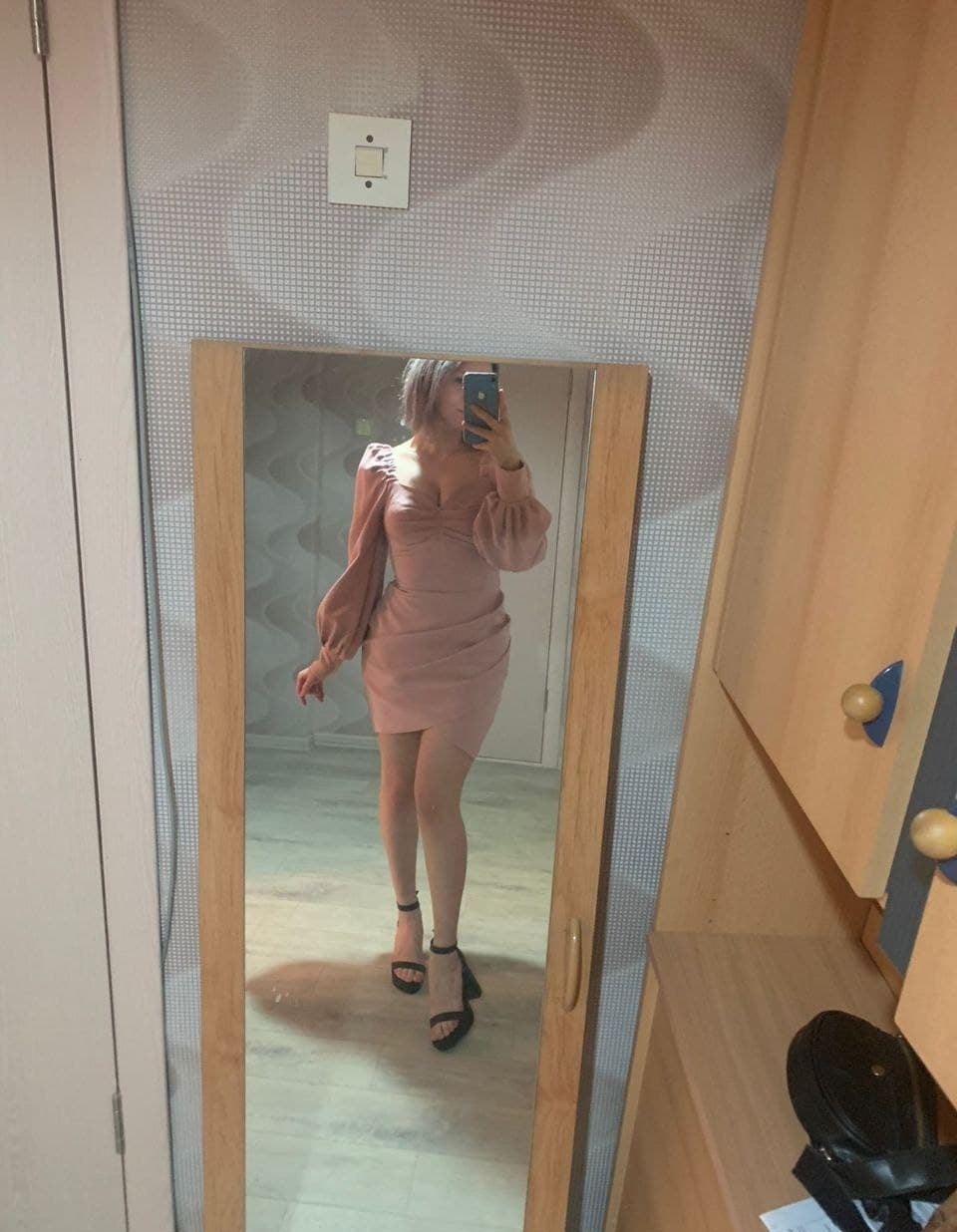 Путана Аня Блондинка c 5 размером груди у метро Московская Санкт-Петербург Фото - 1