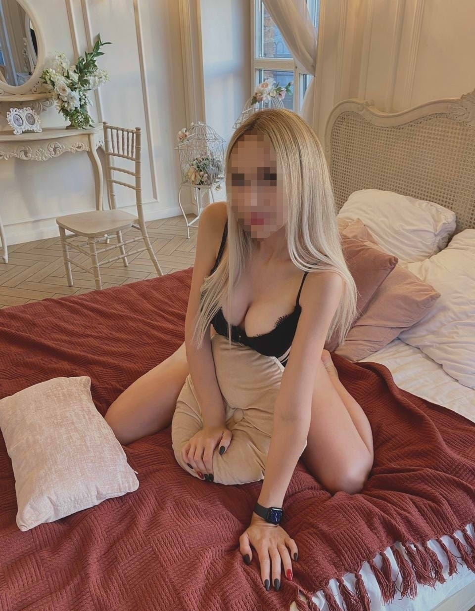 Индивидуалка Полина Блондинка c 3 размером груди у метро Проспект Большевиков Санкт-Петербург Фото - 2