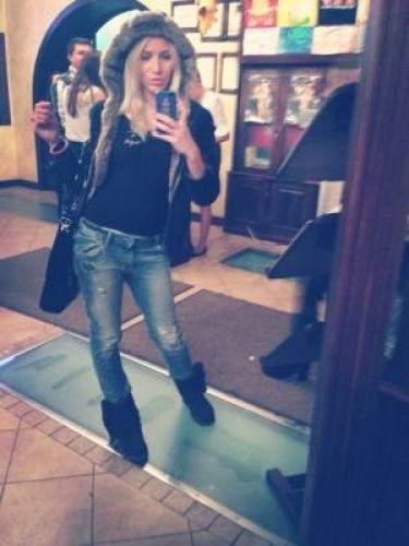 Путана Каролина Блондинка c 3 размером груди у метро Озерки Санкт-Петербург Фото - 5