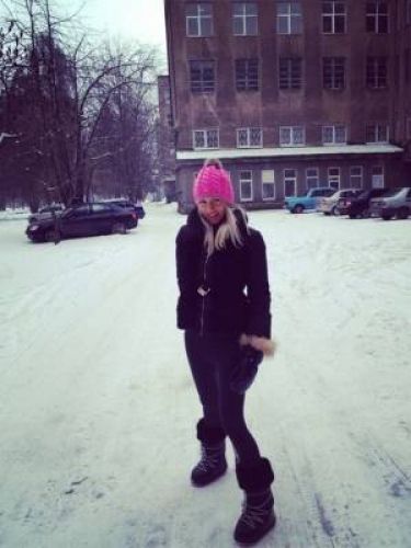 Путана Каролина Блондинка c 3 размером груди у метро Озерки Санкт-Петербург Фото - 2