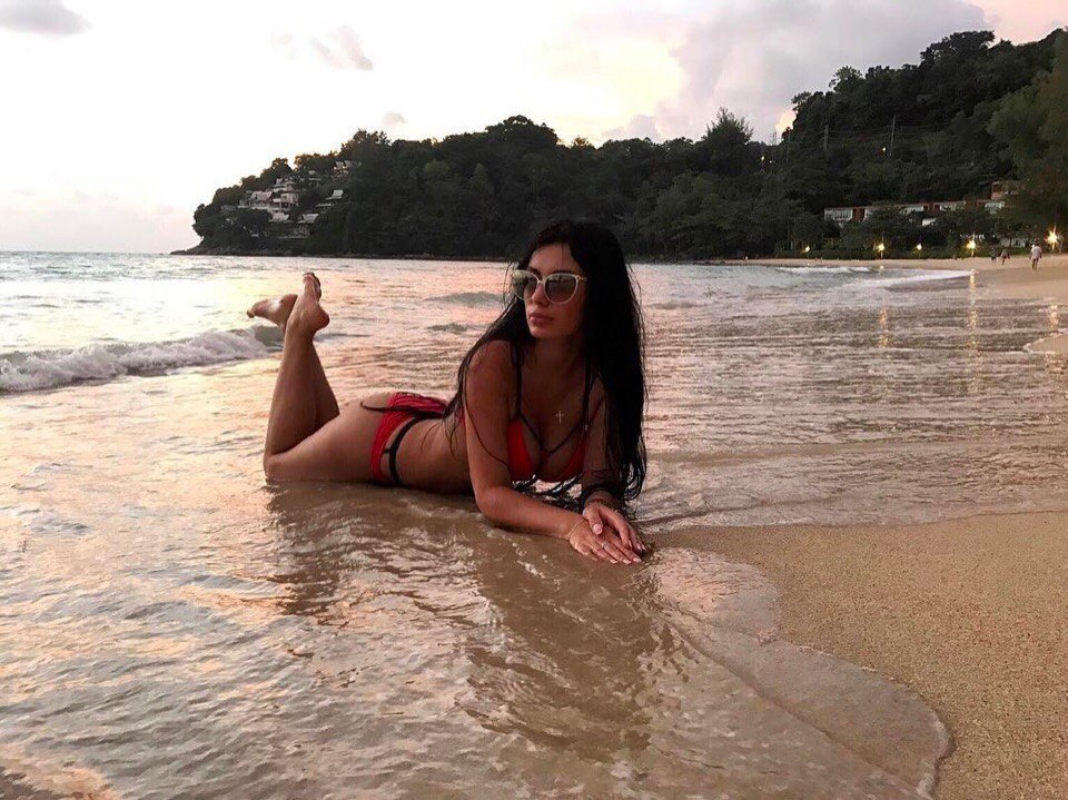 Путана Эльвира Брюнетка c 3 размером груди у метро Владимирская Санкт-Петербург Фото - 2